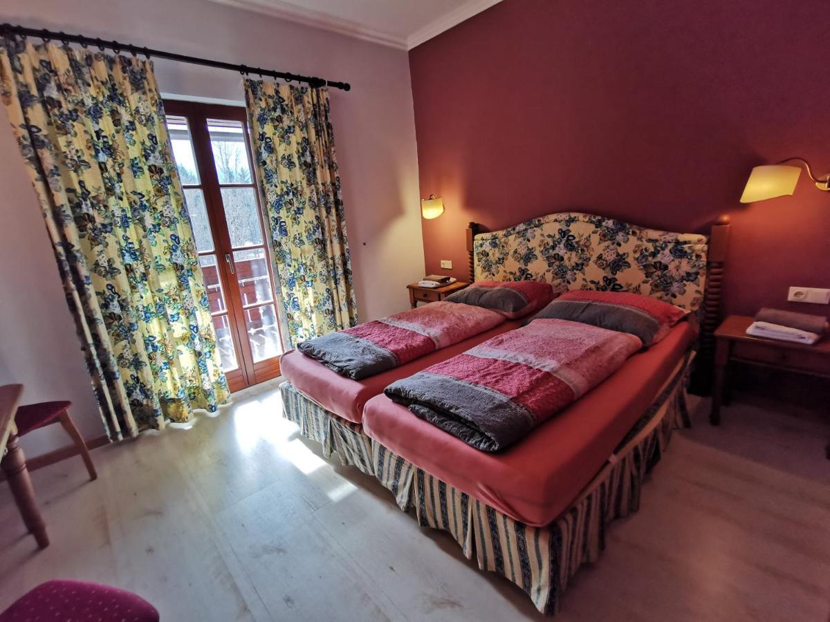 Landhotel Kastanienhof Gundersheim Dış mekan fotoğraf